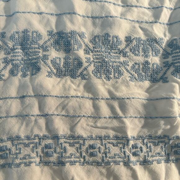 Torrid Plus Size 0/1 Embroidered Kimono Open Front White/Baby Blue Top - Picture 7 of 12